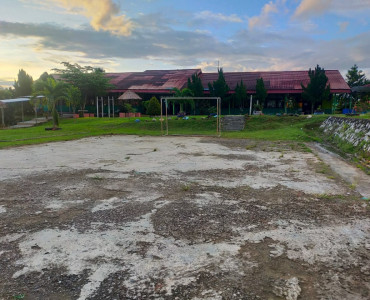 Halaman Dalam Sekolah (5)
