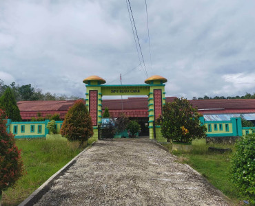 Gapura Depan
